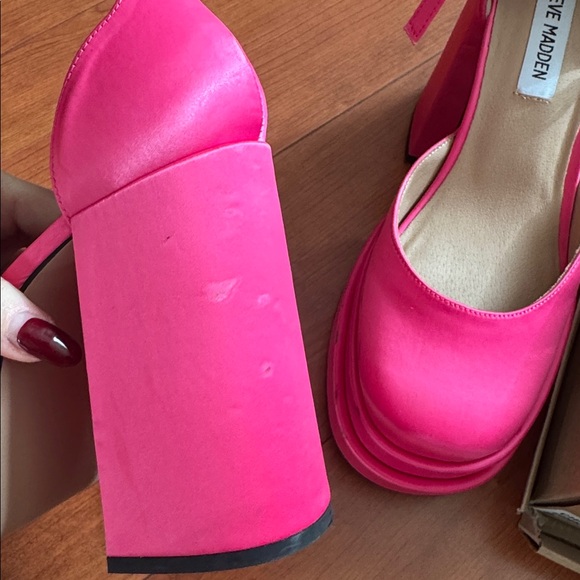 Steve Madden Charlize Hot Pink Satin Platforms - Picture 6 of 14